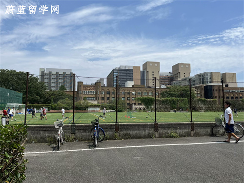 去日本读研学费贵吗？