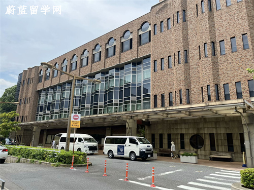 一般去日本读研读几年