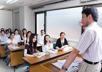 日本留学英语授课